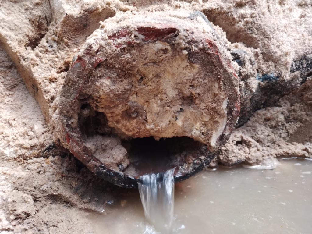 Tubula&ccedil;&atilde;o entupida por &oacute;leo solidificado/Foto: Divulga&ccedil;&atilde;o